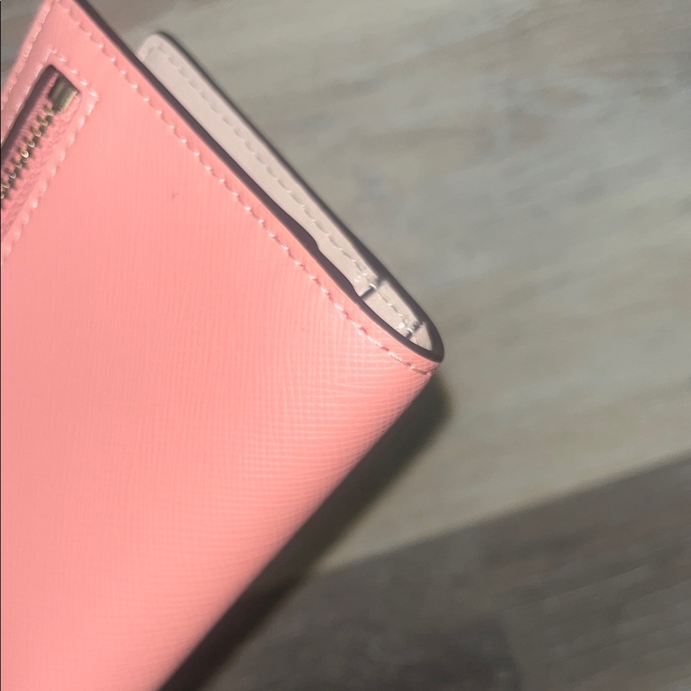 Kate Spade Coral Wallet - Picture 4 of 9